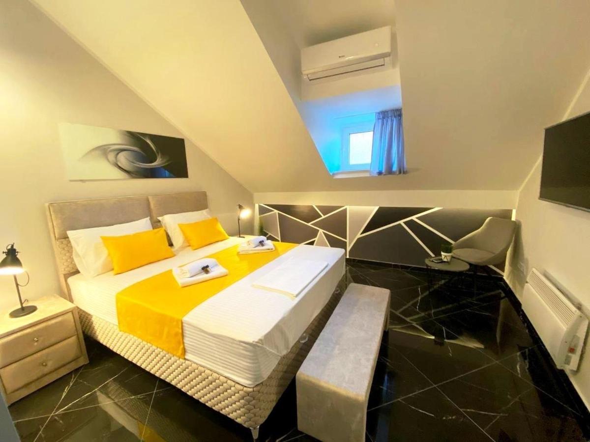 D & Sons Apartments Kotor Exterior photo