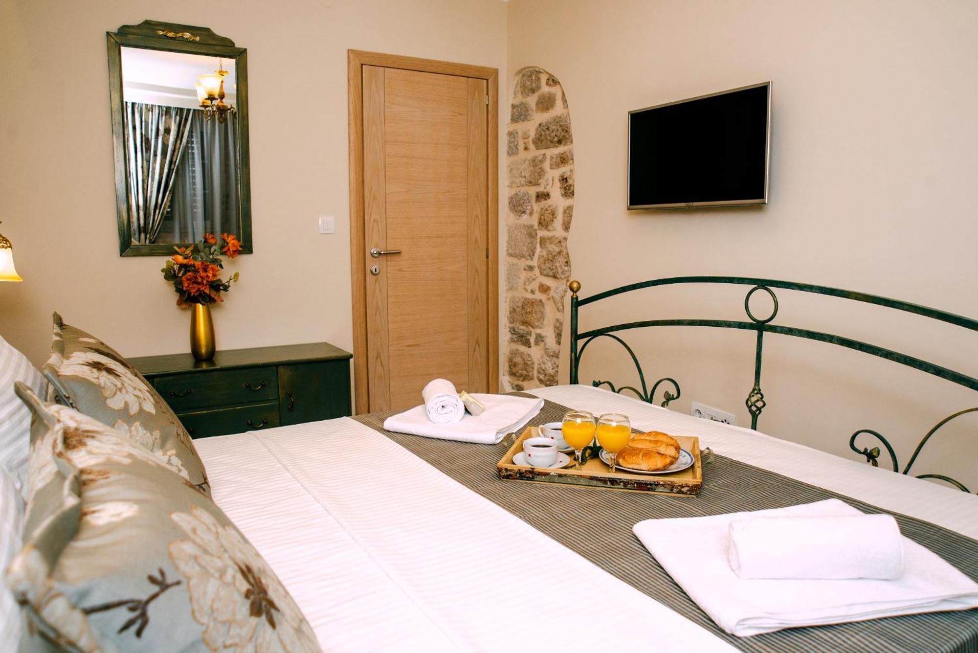 D & Sons Apartments Kotor Room photo