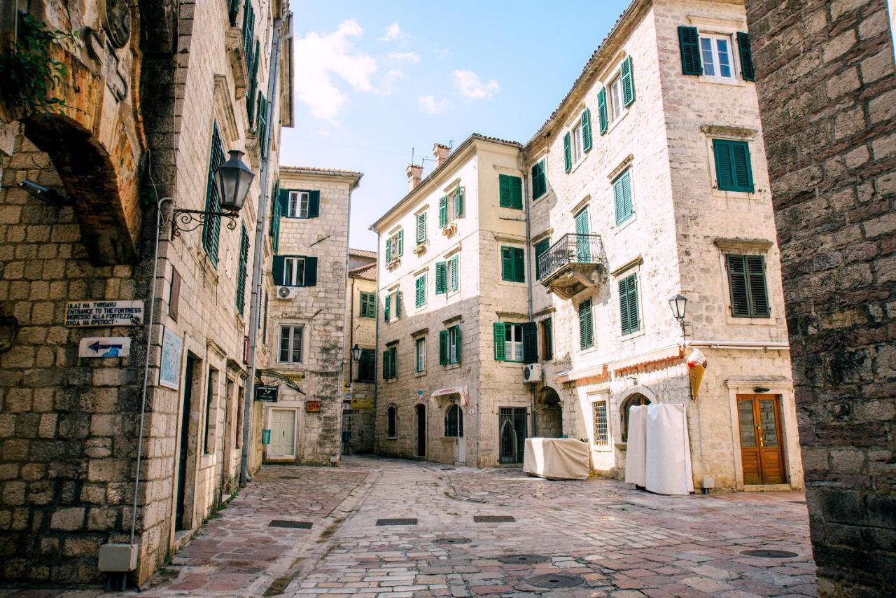 D & Sons Apartments Kotor Exterior photo