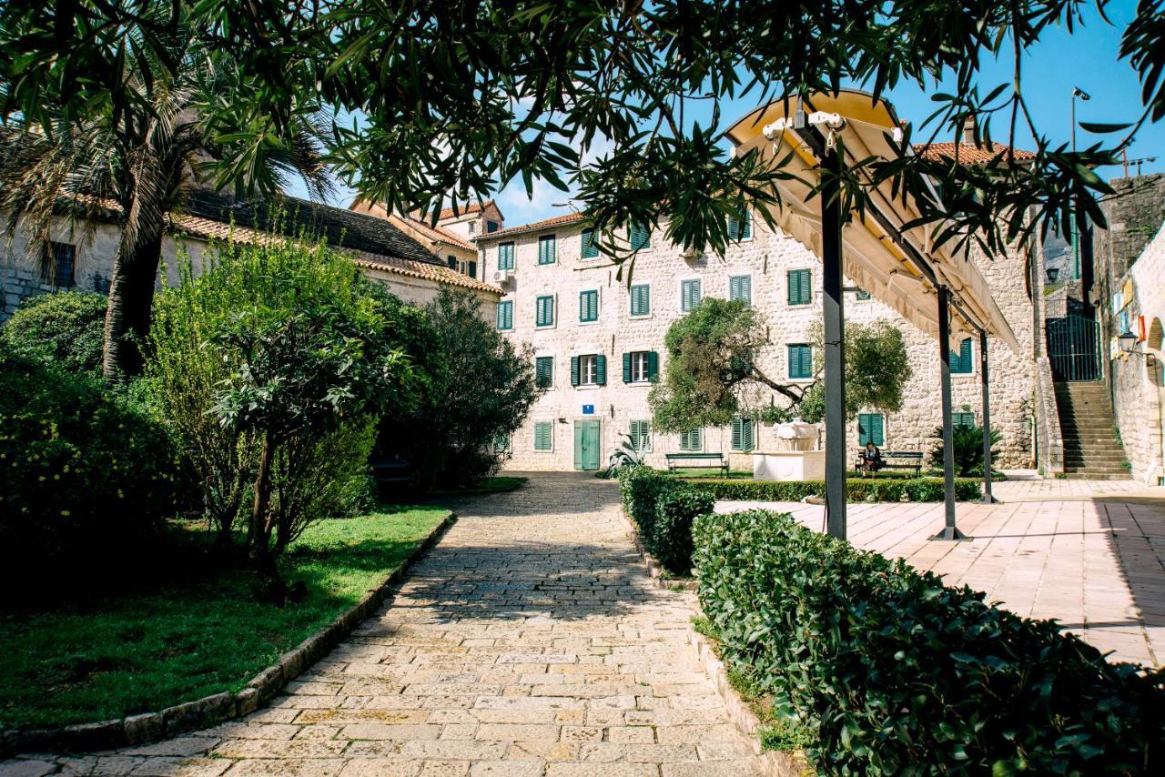 D & Sons Apartments Kotor Exterior photo